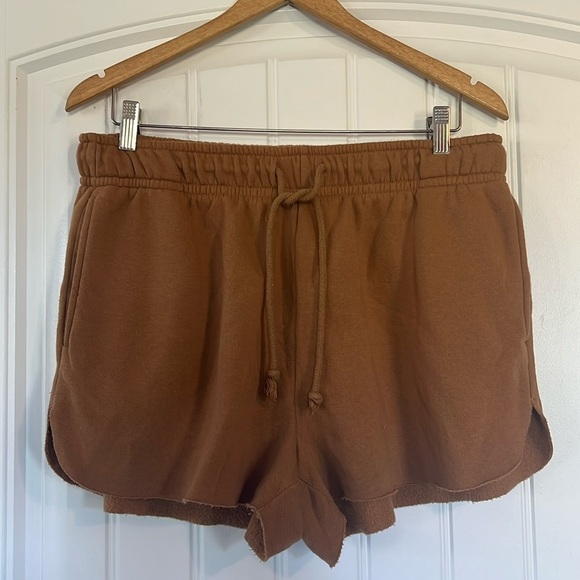 Wild fable Target Sweatshirt Shorts Size XL - Picture 1 of 4